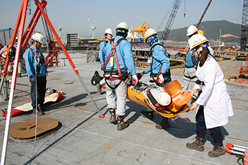 Confined Space Lifesaving Training